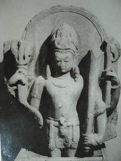 Lakulisa with 4 arms, 7th CE