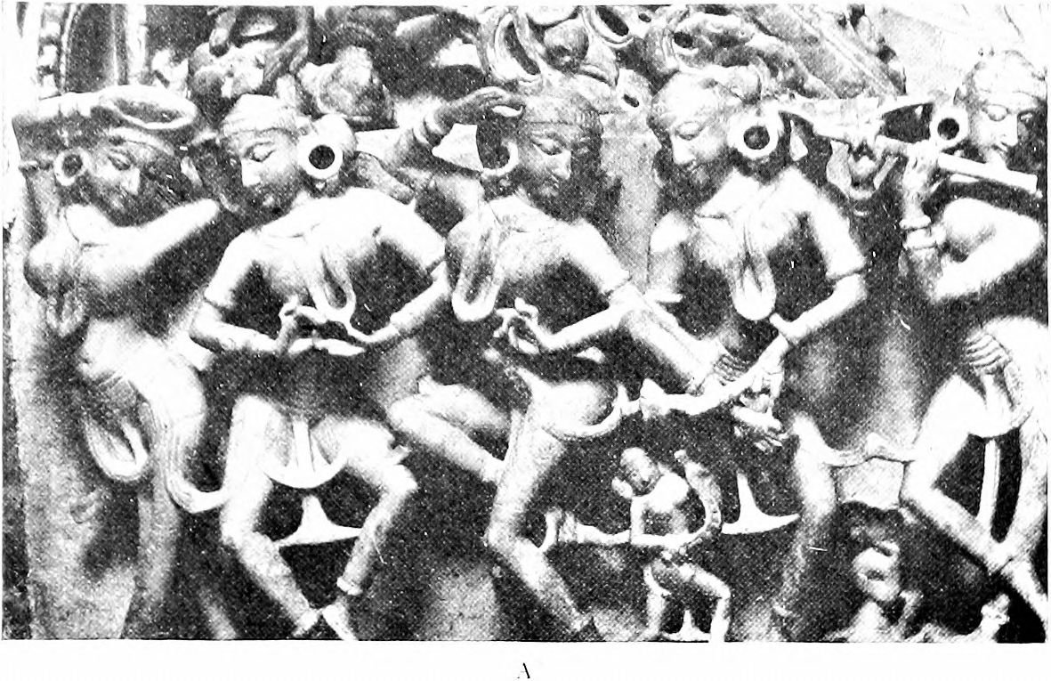 sculpture at mount abu