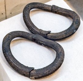 Anklet (Jhanjh) (18th century) [New Delhi Museum—Musical Instruments]