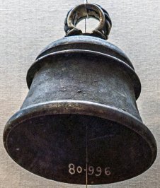 Bell (Ghanta) (17th century) [New Delhi Museum—Musical Instruments]