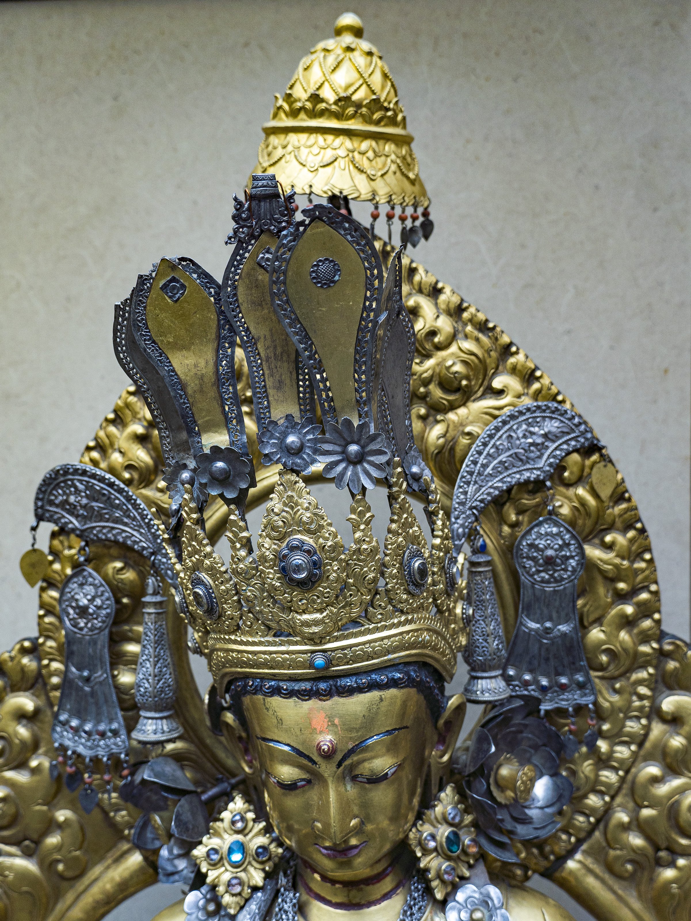 Dipankara Buddha (crown detail)