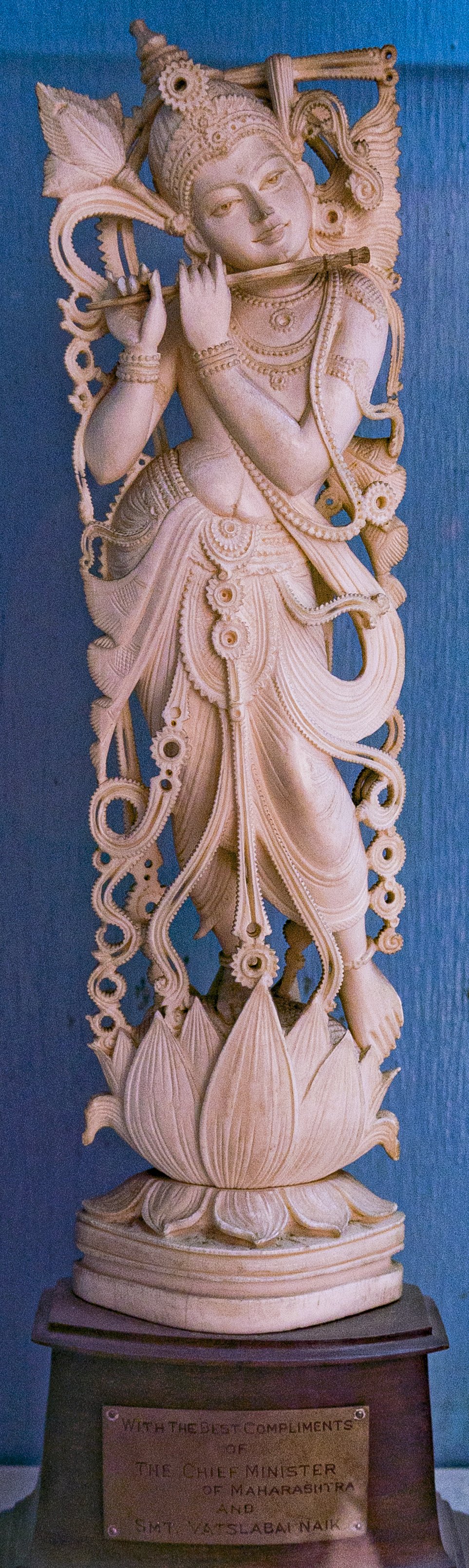 Flute lotus sculpture [Nepal various Arts (NMN)]