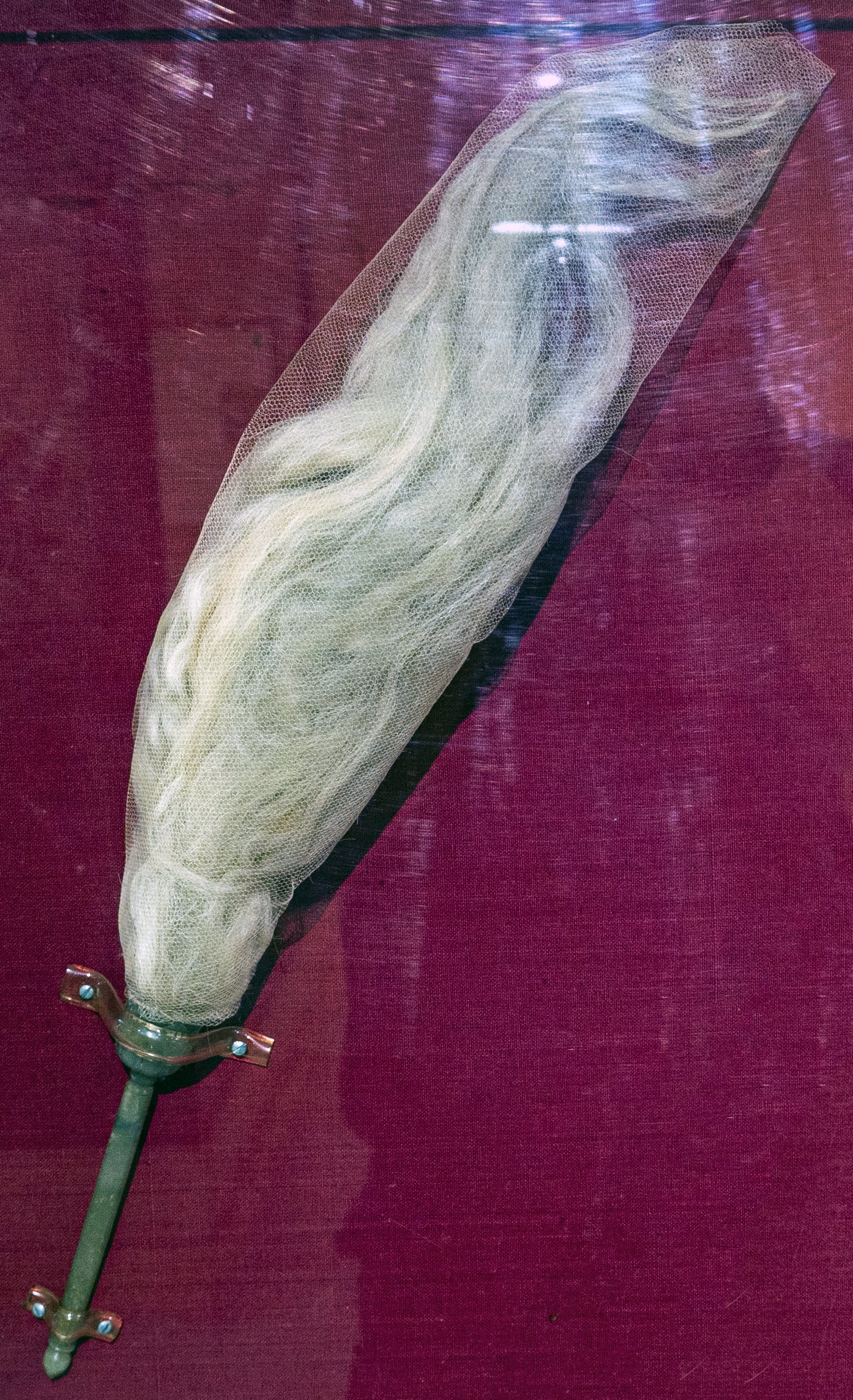 Jade Fly-whisk (18th century) [New Delhi Museum—Decorative Arts]