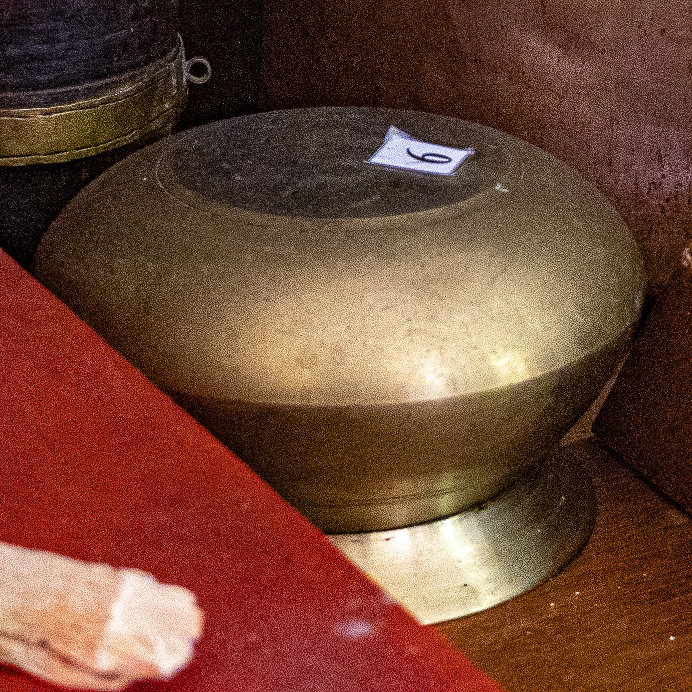 Magar kitchen utensils: Round vessel