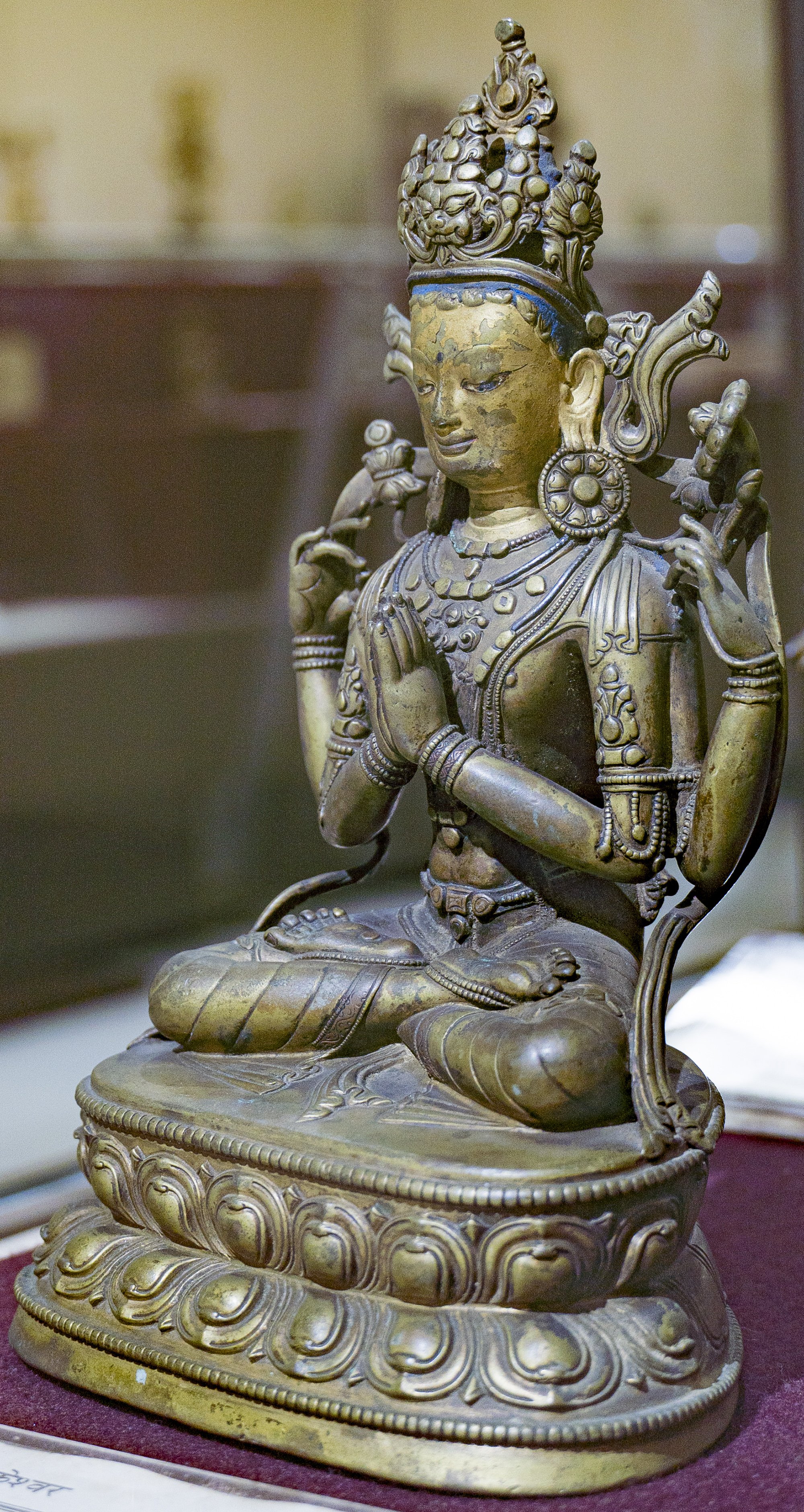 Shadakshari Lokeshvara (bronze)
