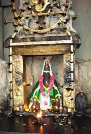 Siddha Karuvurar shrine (2)