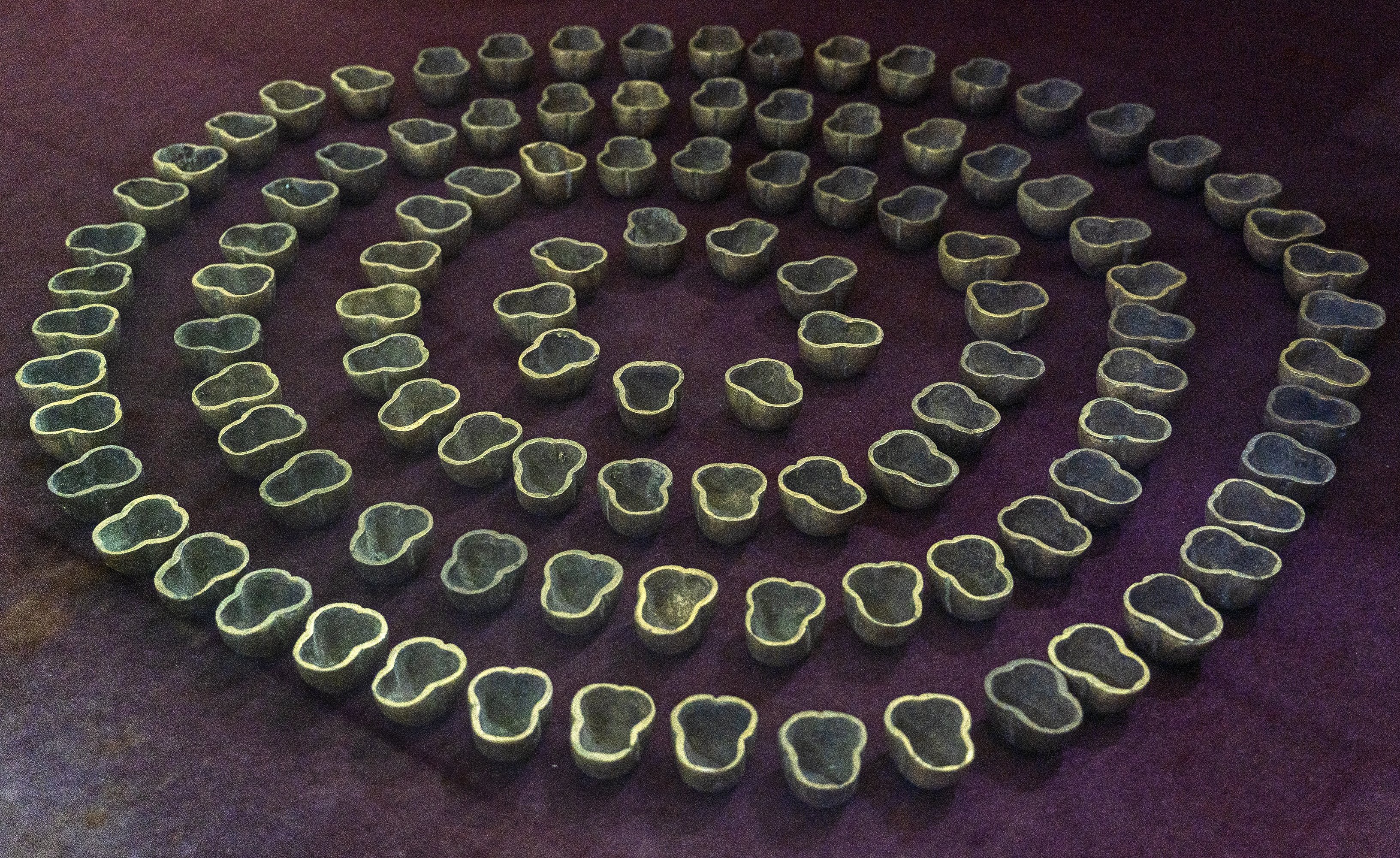 Skull-shaped small cups
