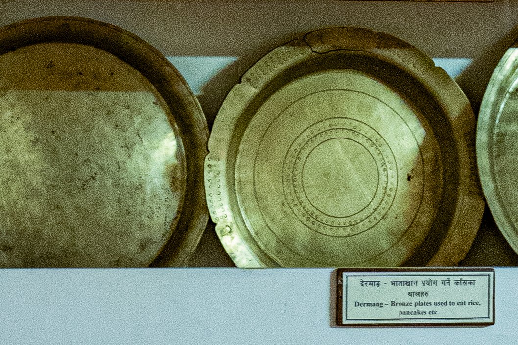 Thakali bronze plates (Dermang)